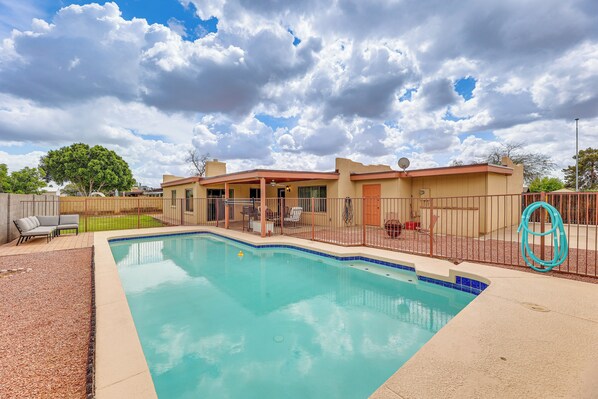 House (3 Bedrooms) | Front of property