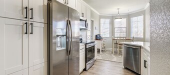 Pool Access, Near Spring Training! Mesa Retreat