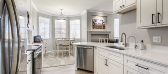 Near Spring Training: Mesa Condo w/ Pool Access!