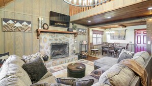 Nhà (2 Bedrooms) | Nội thất