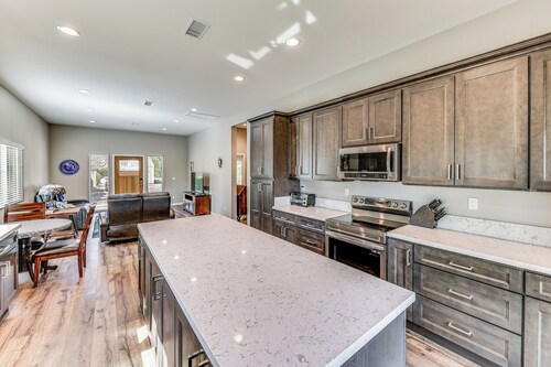 Peaceful Riverside Home w/ Patio, 7 Mi to Downtown