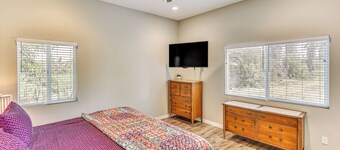 Peaceful Riverside Home w/ Patio, 7 Mi to Downtown