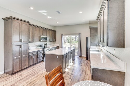 Peaceful Riverside Home w/ Patio, 7 Mi to Downtown