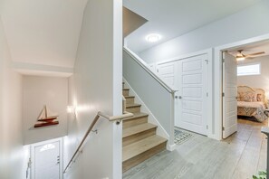 Apartment (4 Bedrooms) | Interior - 1 Mi to Beach: Gem w/ Pool Access in Port Aransas (Port Aransas)