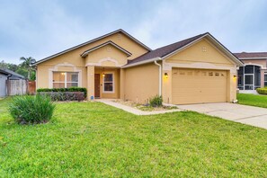 House (3 Bedrooms) | Front of property