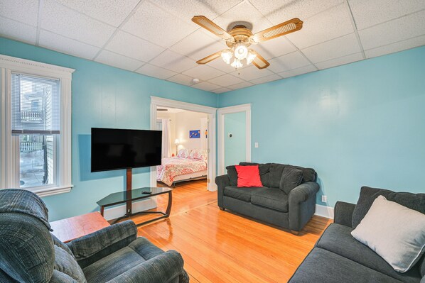 Apartment (2 Bedrooms) | Front of property