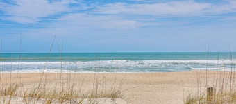 Carolina Beach Condo w/ Balcony & Ocean Access!