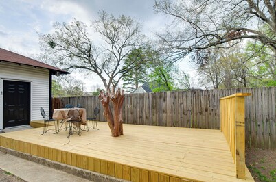 Stylish Home ~ 2 Mi to Jackson State & Belhaven!