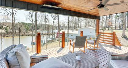 Modern Lake House Retreat w/ Deck on Pickwick Lake