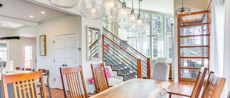 House (4 Bedrooms) | Interior