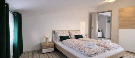 Appartement (Two bedroom Apartment with Terrace)