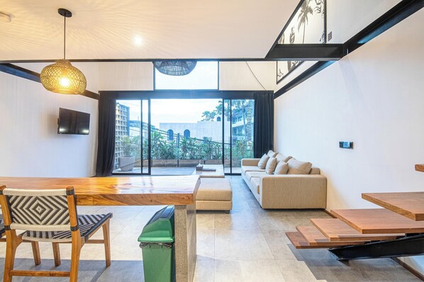 Smart TV, offices