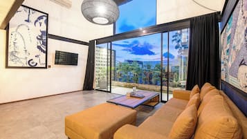 Smart TV, offices