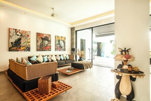 Interior - Modern 3BR Villa, 200m to Canggu Beach Bliss (Canggu)