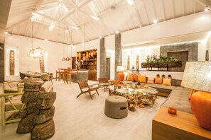 Smart TV, offices - Dreamy 5BR Haven, 200m to Berawa's Blissful Beach (Canggu)