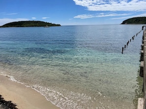 Camastros y toallas de playa