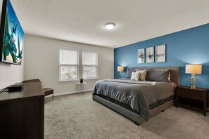 6 bedrooms, iron/ironing board, Internet, bed sheets