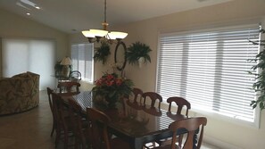 Dining - 16 Atlantic Avenue, Bethany Beach (Bethany Beach)