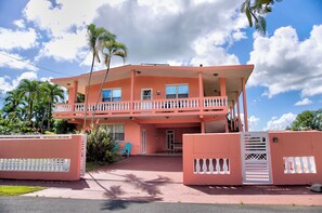 Exterior - Spacious Casa for 7 - Country - Pool - Views (Naguabo)
