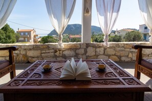 屋外ダイニングエリア