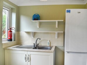 Dishwasher, high chair