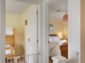 3 soverom, wi-fi (inkludert) og sengetøy