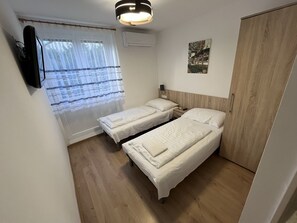 Superior Room, 1 Queen Bed | Free WiFi, bed sheets - Május 1 Vendégház - Torony (Torony)