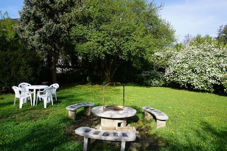 Área de parrillas y picnic