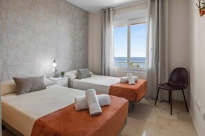 3 soverom, strykejern/-brett, wi-fi (inkludert) og sengetøy