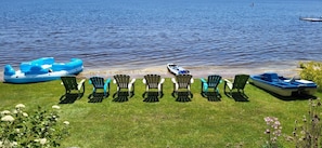 Plage à proximité, chaises longues
