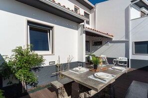 Terrace/patio - Fika Guest House (Nazaré)