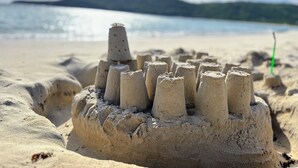 Solsenger og strandhåndklær