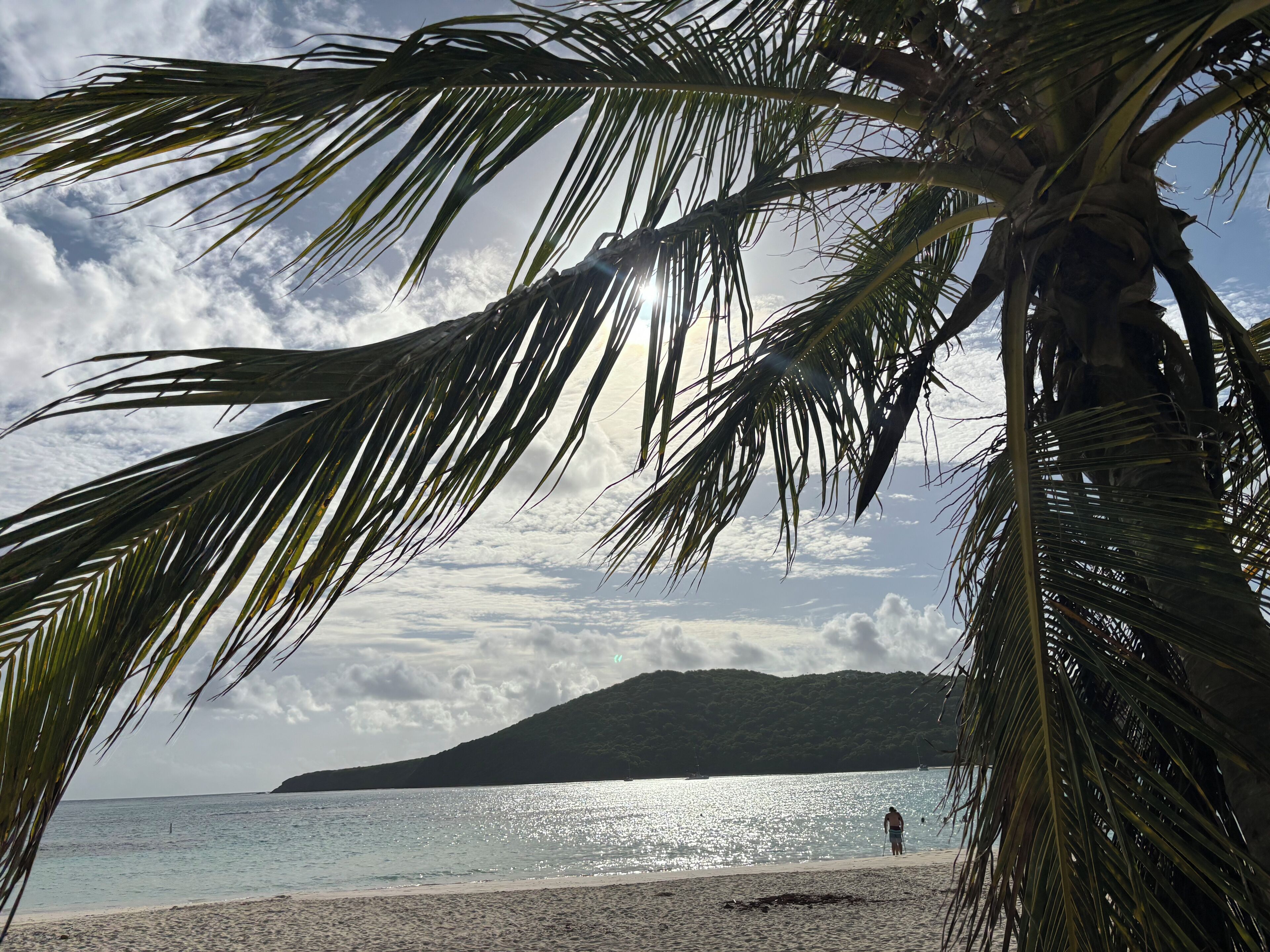 Ligstoelen aan het strand, strandlakens