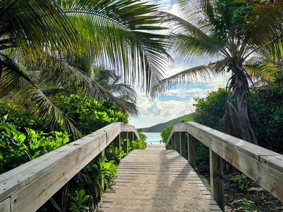 Chill & Relax at Sun Sand Beach Apartment