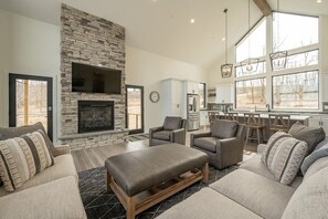 Smart TV, fireplace, ping pong - Deep Creek Luxury w/ Pool, Theater & Fireplace (McHenry)