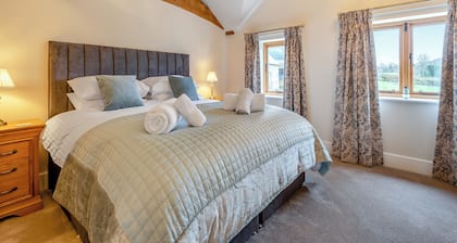 4 bedroom accommodation in Canon Pyon, near Hereford