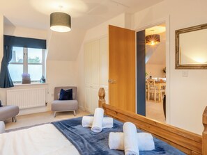 1 bedroom, free WiFi, bed sheets