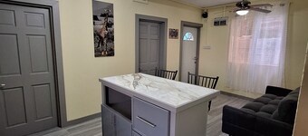 Ackee Green Rental - 2 bedrooms/5 mins from Beach/Shopping Malls/Street Party