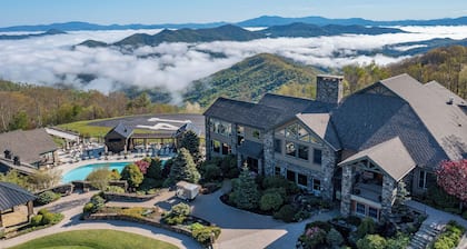 The Lions Den - Private Club Access