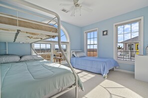4 habitaciones, escritorio, tabla de planchar con plancha y wifi 