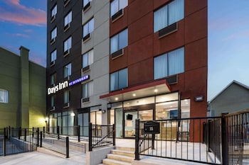 Days Inn By Wyndham Staten Island