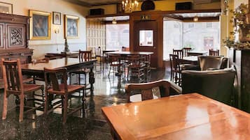 Bar (en la propiedad)
