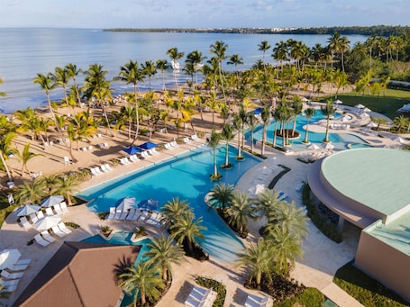 Outdoor pool. Viva Miches By Wyndham, A Trademark All Inclusive Resort