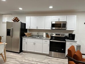 Private kitchen - Garden's Grace: Whispers
 (Silver Spring)