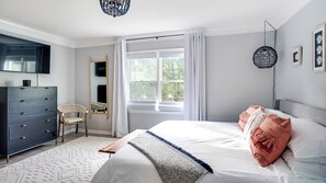 4 bedrooms, Internet, bed sheets