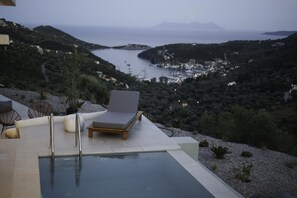 Villa | Beach/ocean view