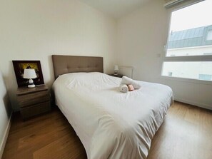 1 Schlafzimmer, Bügeleisen/Bügelbrett