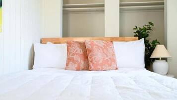 2 habitaciones, escritorio, tabla de planchar con plancha y wifi gratis