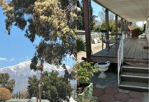 Terrace/patio - Tranquil and charming mobile home, single wide, newly remodeled - Coastal Decor (Calimesa)