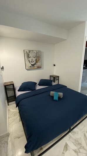 1 camera, ferro/asse da stiro, Wi-Fi gratuito, lenzuola